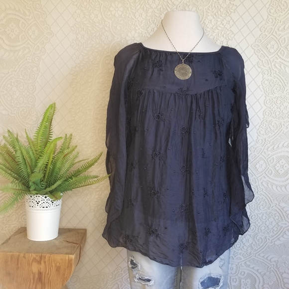 Silk Embroidered Boho Top - Picture 4 of 8